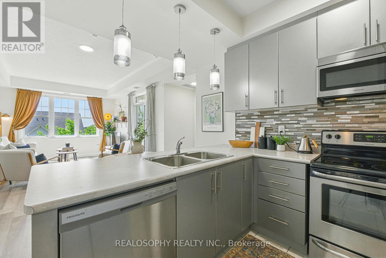 Photo 11 of 304 2333 Sawgrass Drive, Oakville ON
