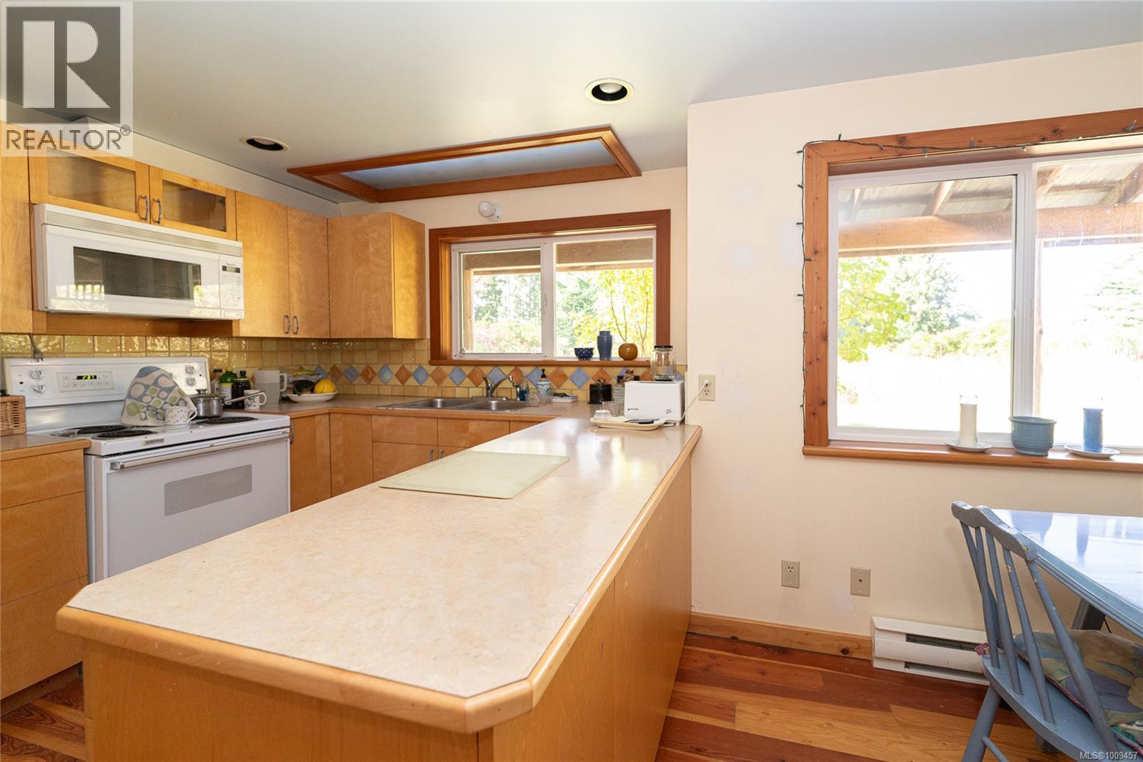 415 Campbell Bay Rd, Mayne Island