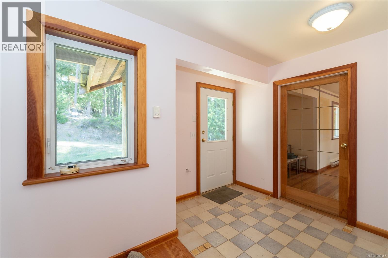 415 Campbell Bay Rd, Mayne Island