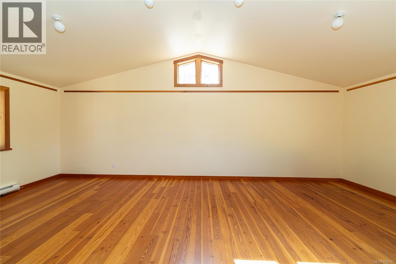 415 Campbell Bay Rd, Mayne Island
