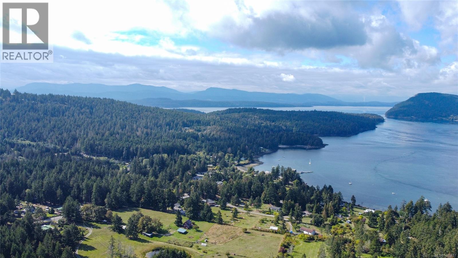 415 Campbell Bay Rd, Mayne Island