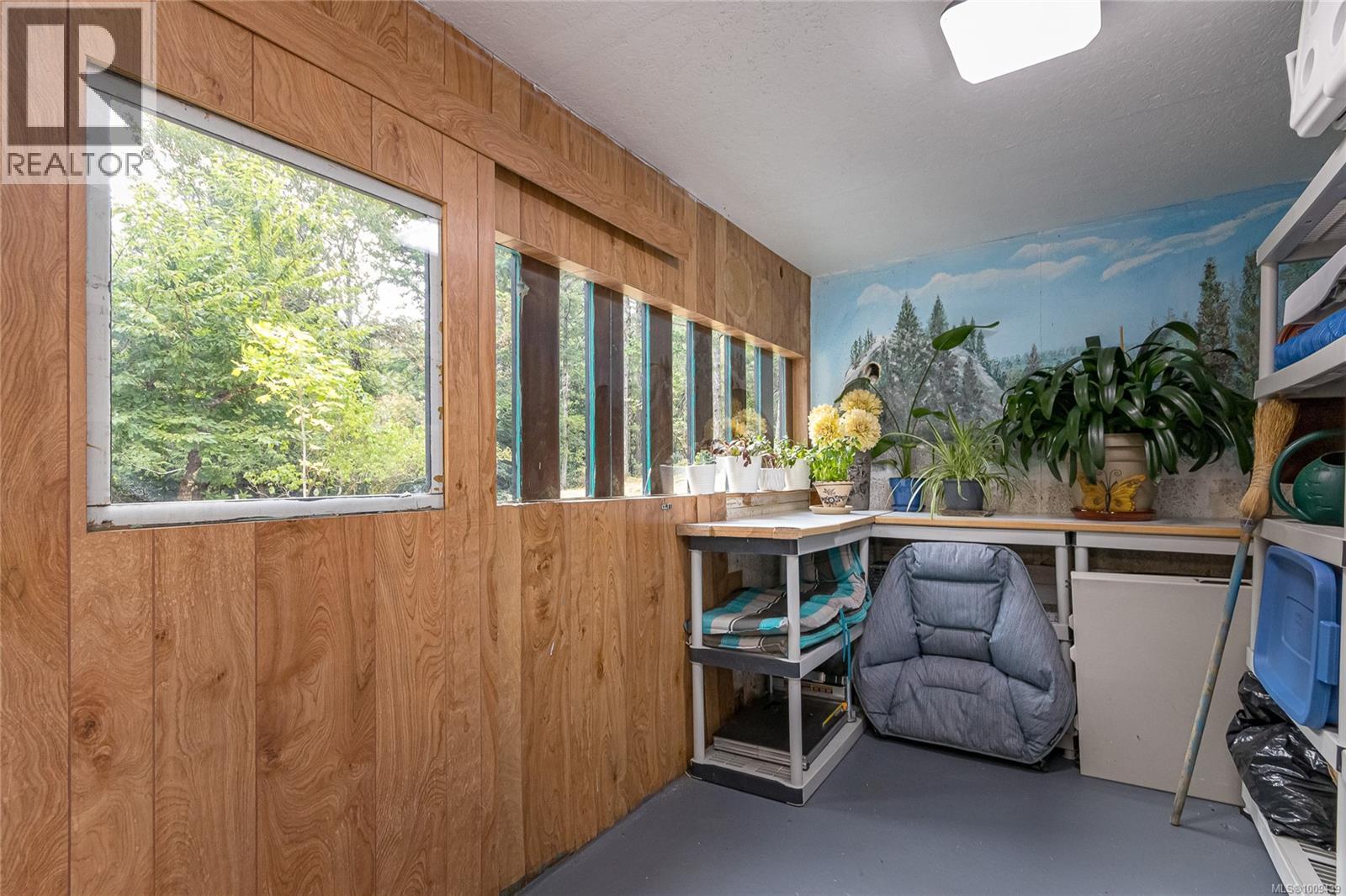 1074 Glen Forest Way, Metchosin