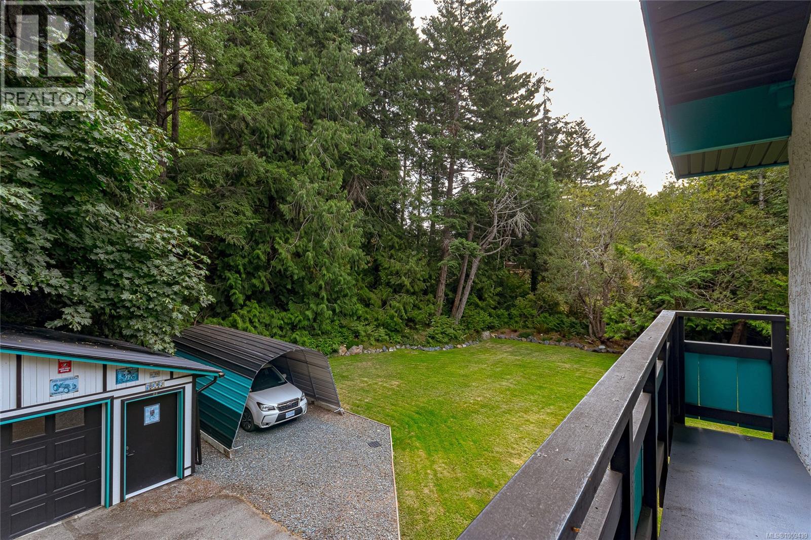 1074 Glen Forest Way, Metchosin