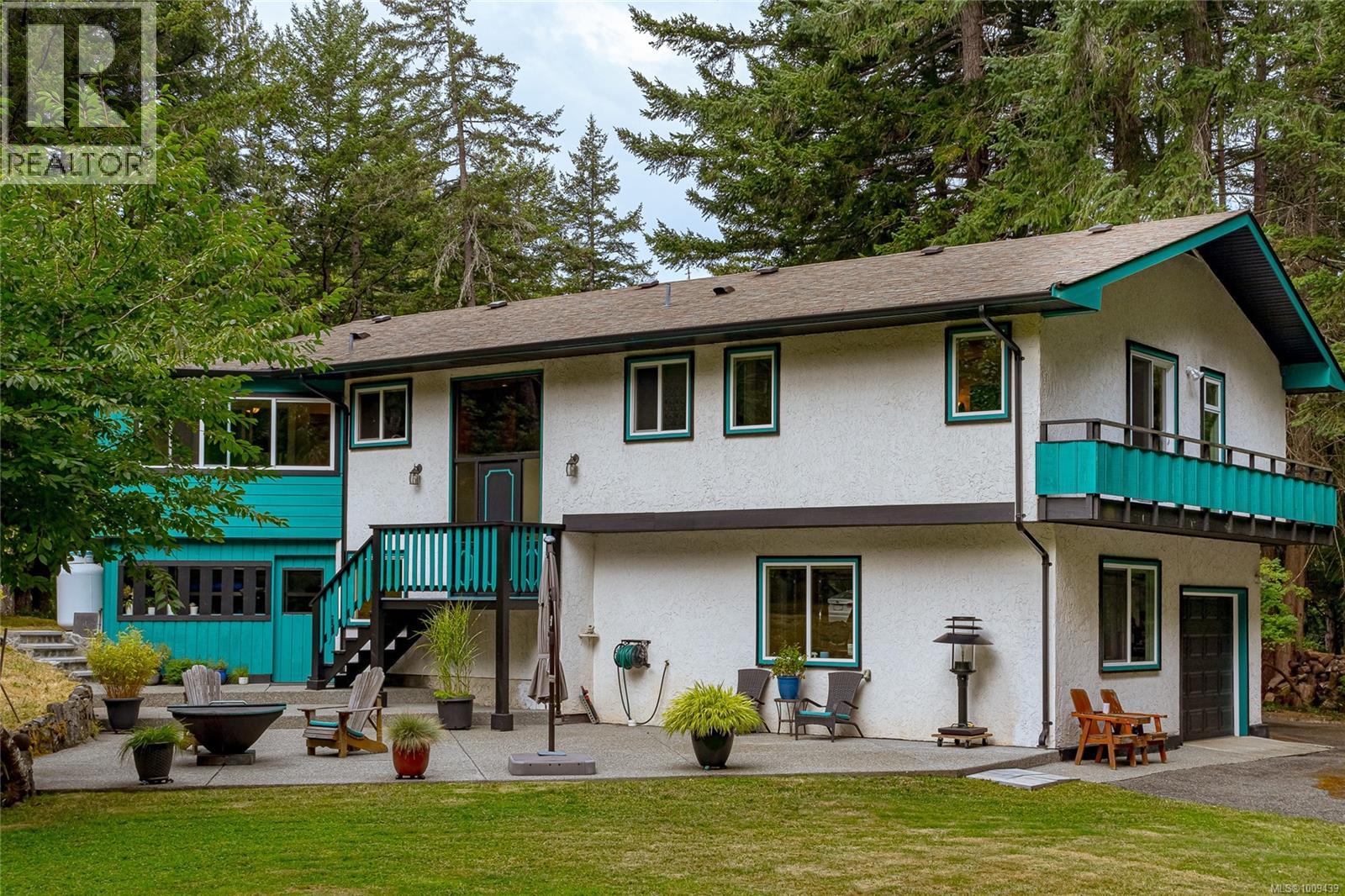 1074 Glen Forest Way, Metchosin