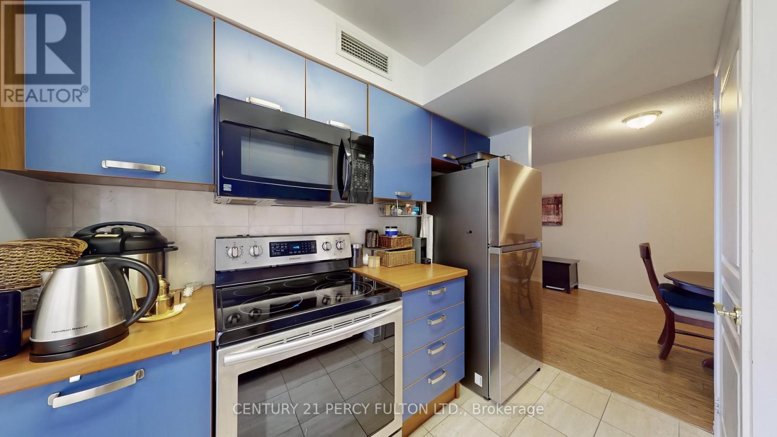 Photo 8 of 707 51 Harrison Garden Boulevard, Toronto ON