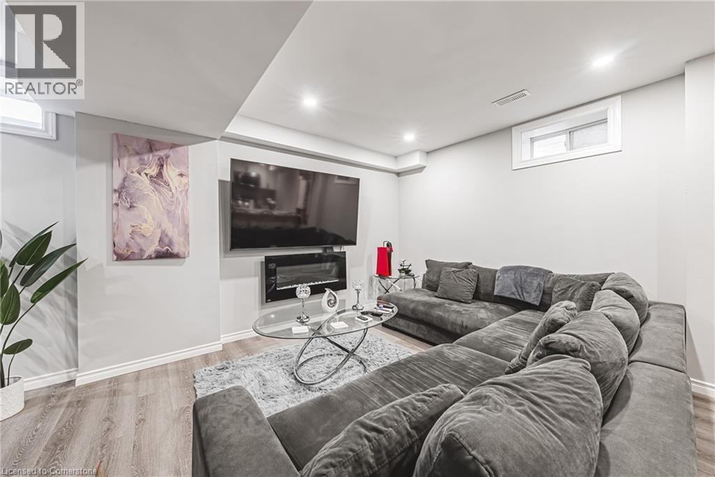 Photo 27 of 11 Mcwatters Street, Binbrook ON