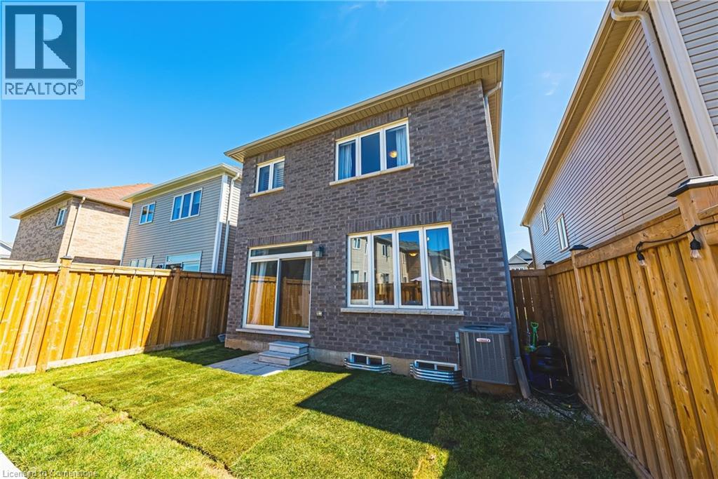 Photo 33 of 11 Mcwatters Street, Binbrook ON