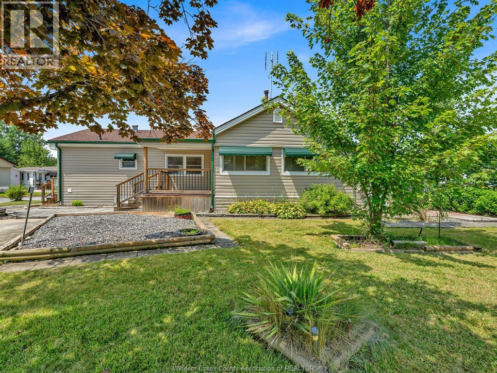 Photo 1 of 245 Beverly, Essex ON