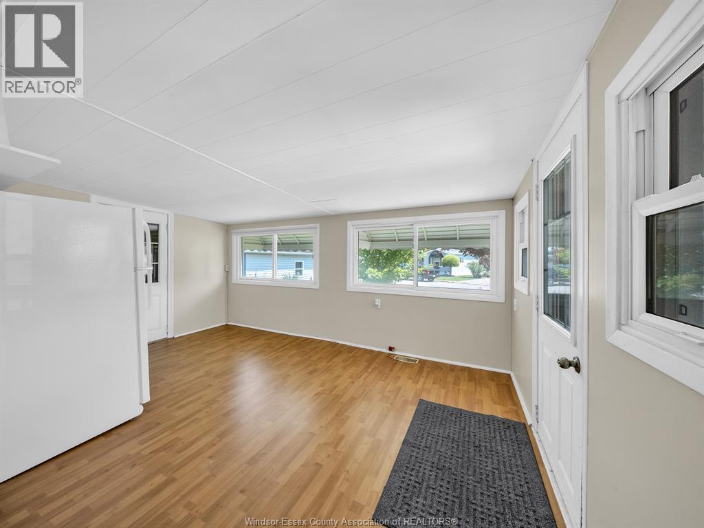 Photo 8 of 245 Beverly, Essex ON