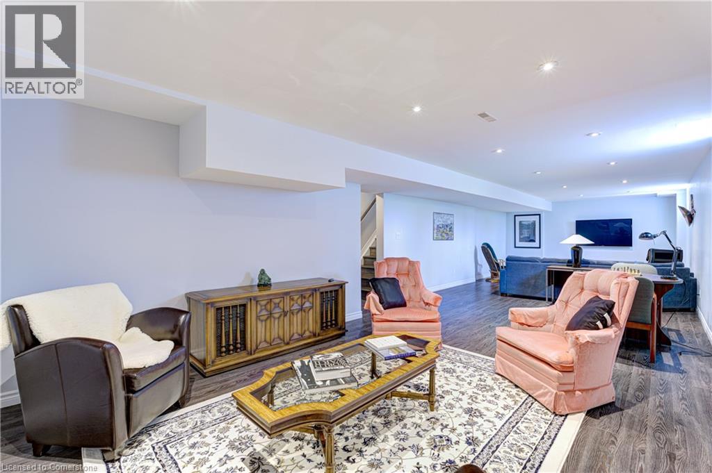 Photo 43 of 856 Somerville Terrace, Milton ON