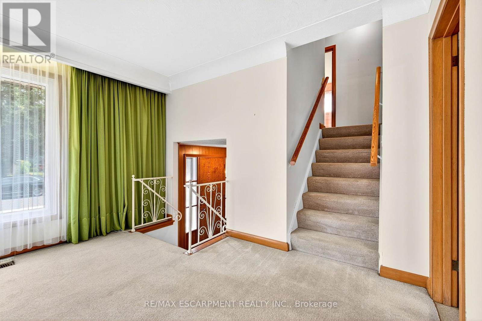 Photo 14 of 171 Bendamere Avenue, Hamilton ON