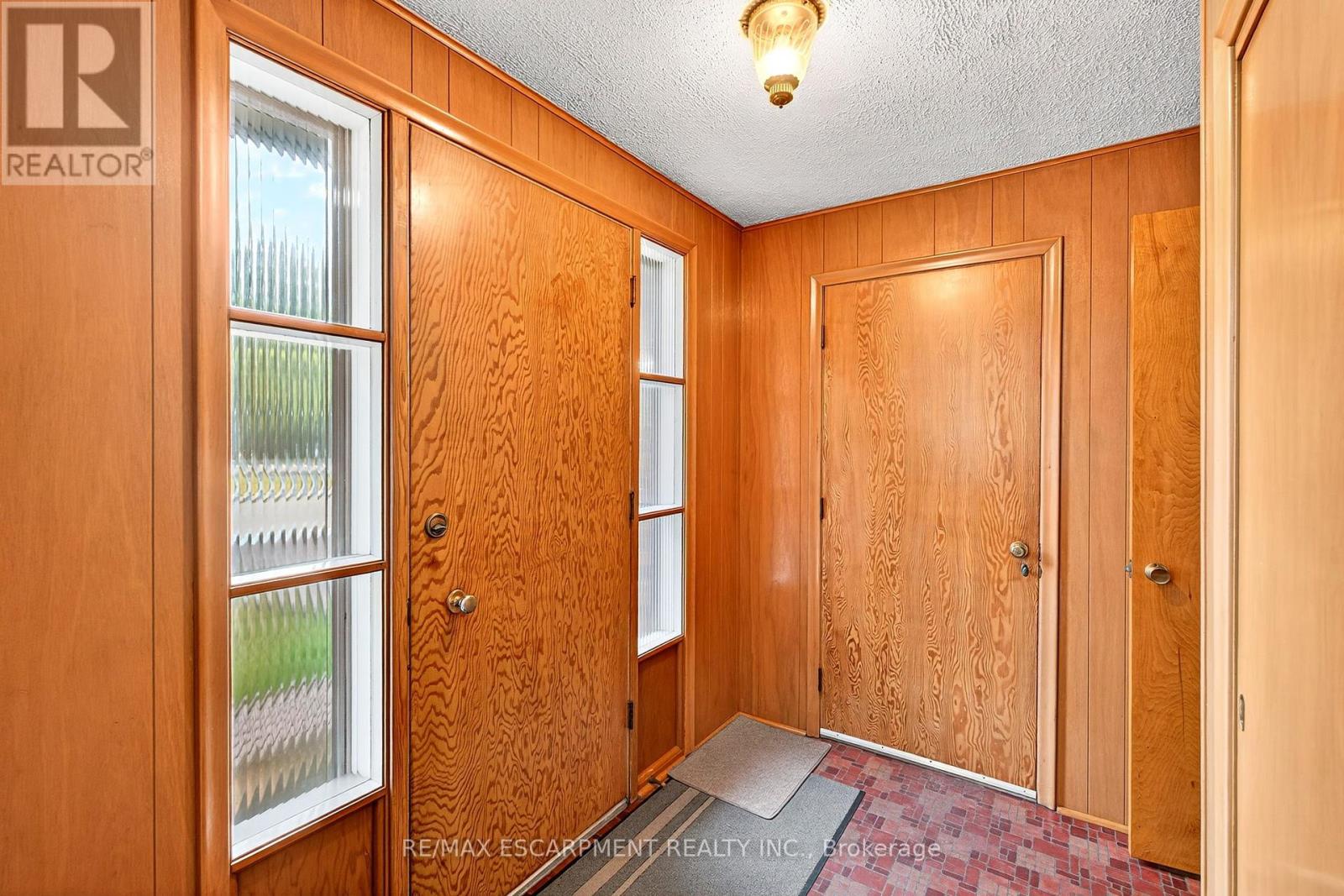 Photo 25 of 171 Bendamere Avenue, Hamilton ON
