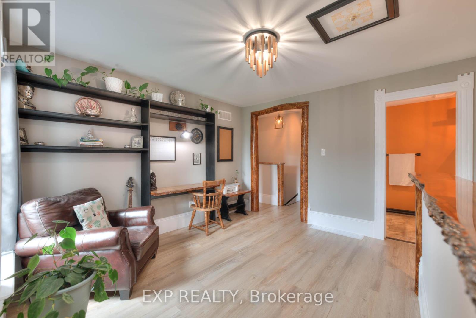 Photo 24 of 2027 Victoria Street, Howick ON