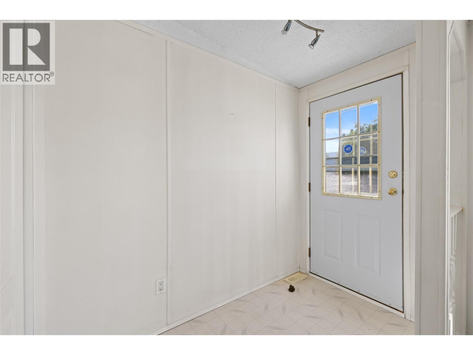 137 2005 Boucherie Road, Westbank