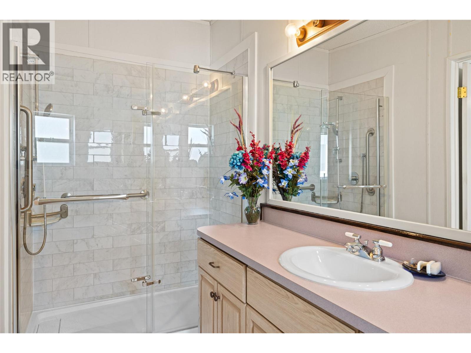 137 2005 Boucherie Road, Westbank