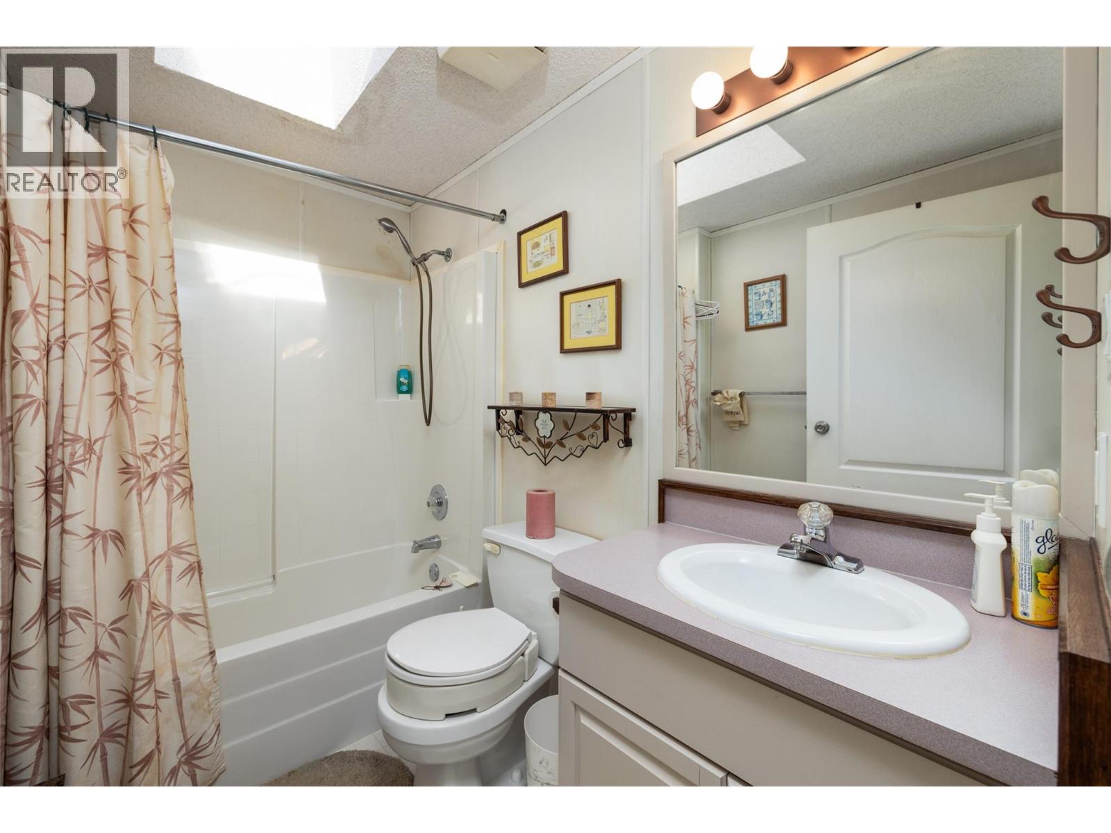137 2005 Boucherie Road, Westbank