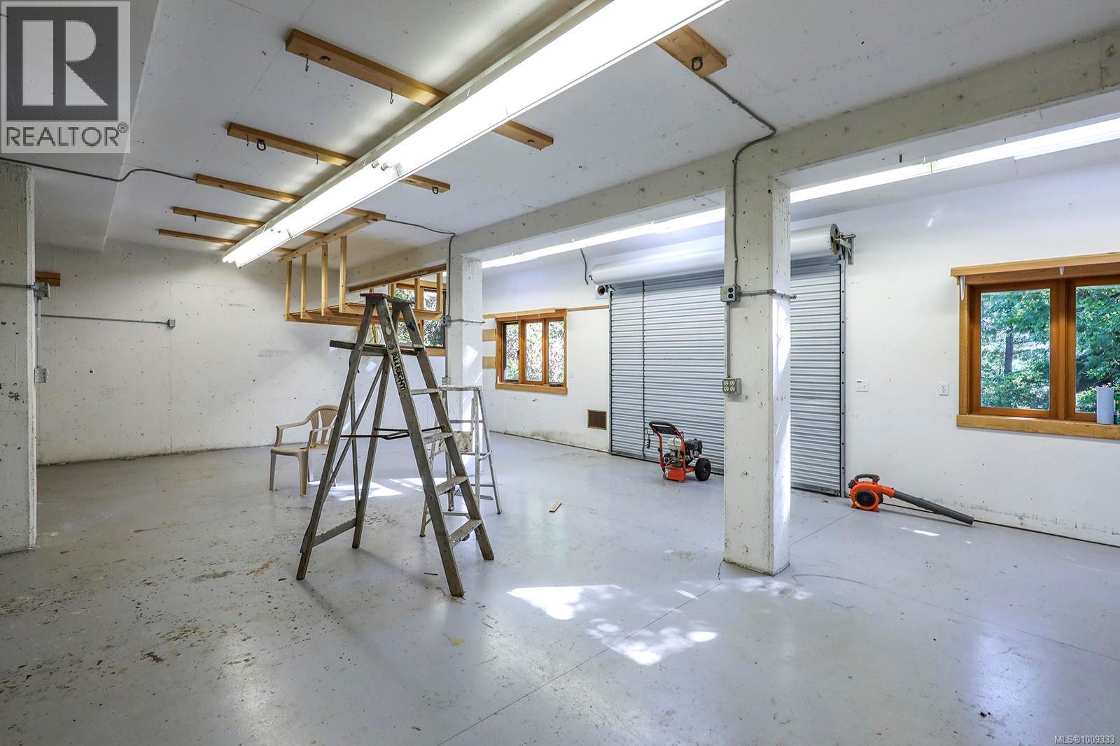 1717 GLEN URQUHART DR - 33