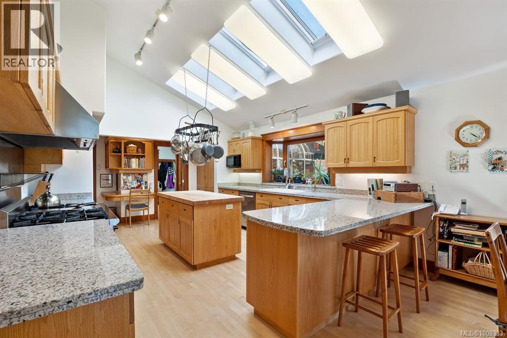 1717 GLEN URQUHART DR - 12