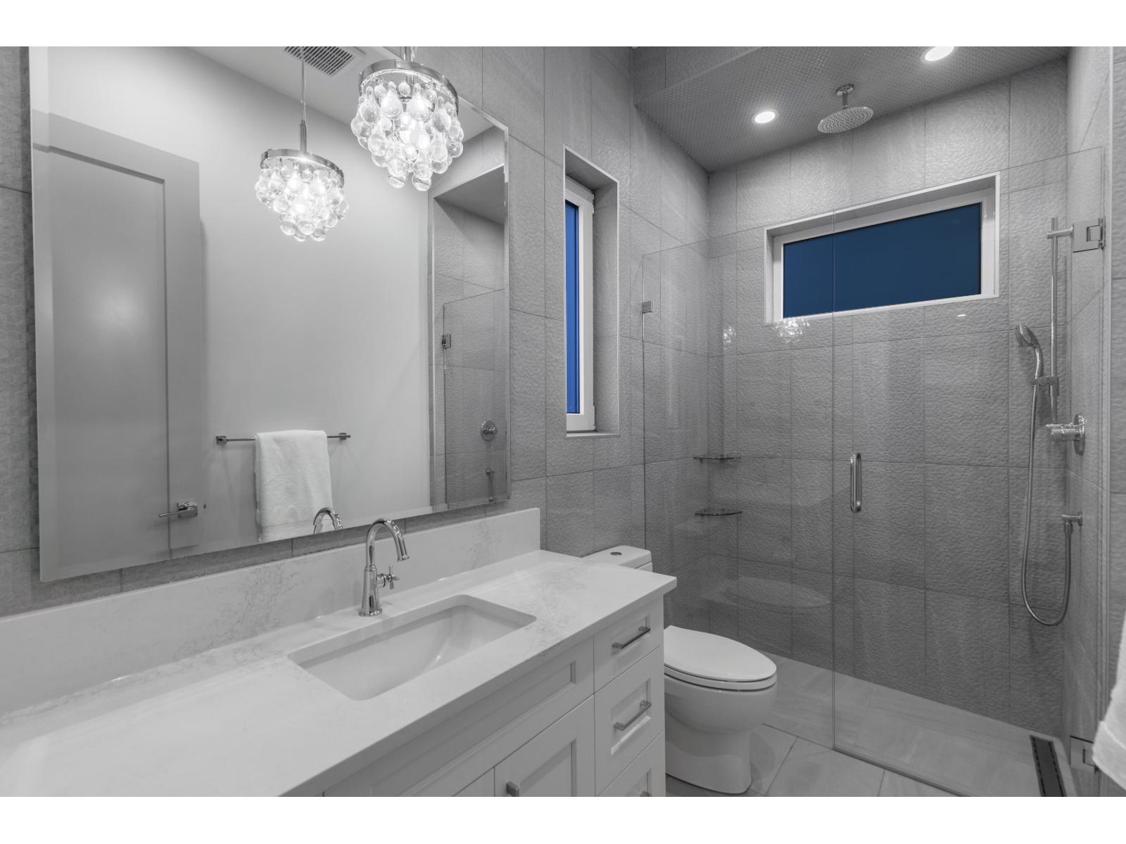 13141 MARINE DRIVE, Surrey