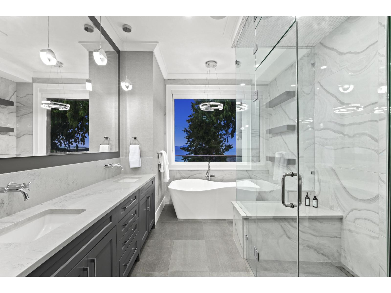 13141 MARINE DRIVE, Surrey
