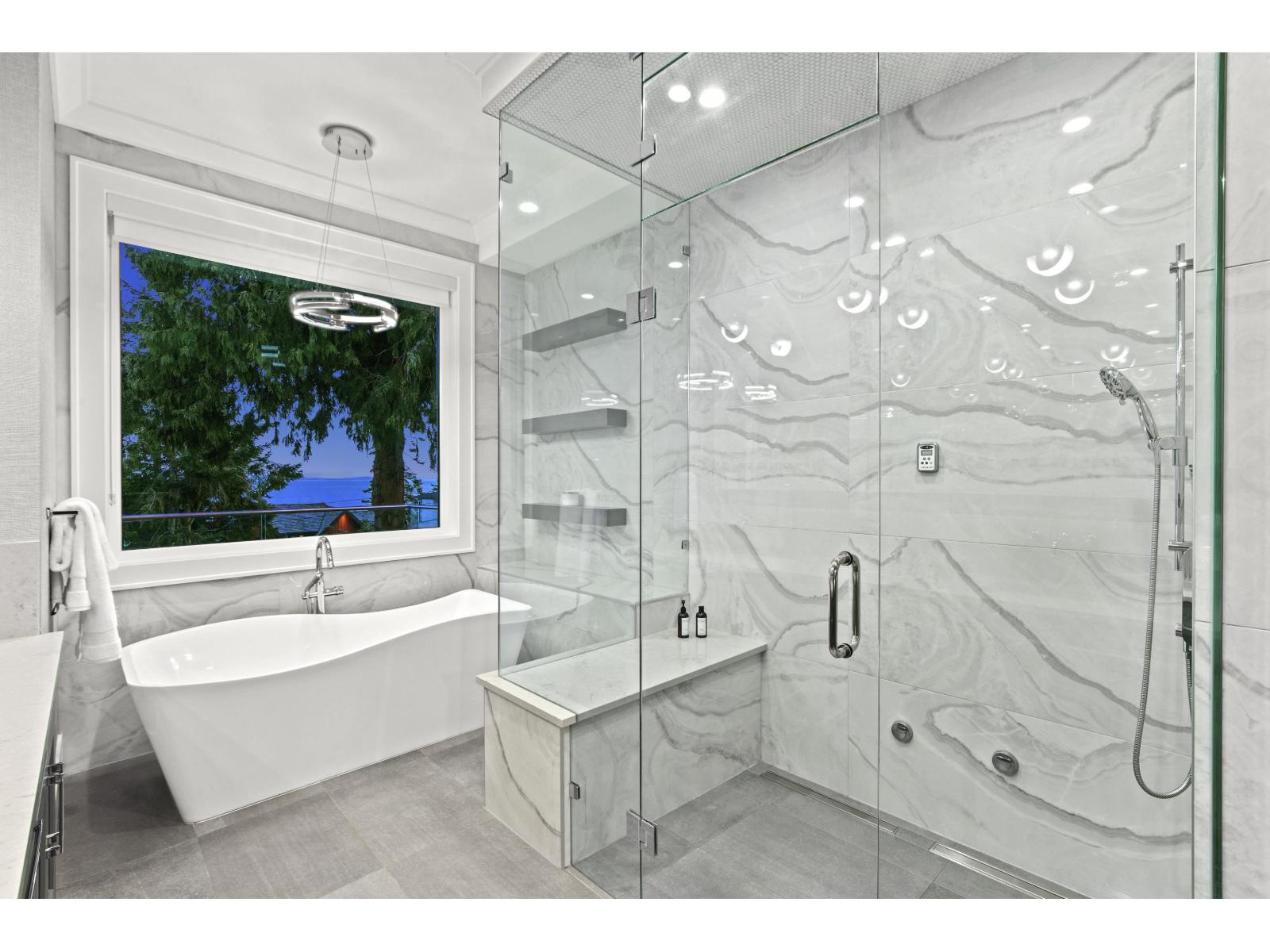 13141 MARINE DRIVE, Surrey