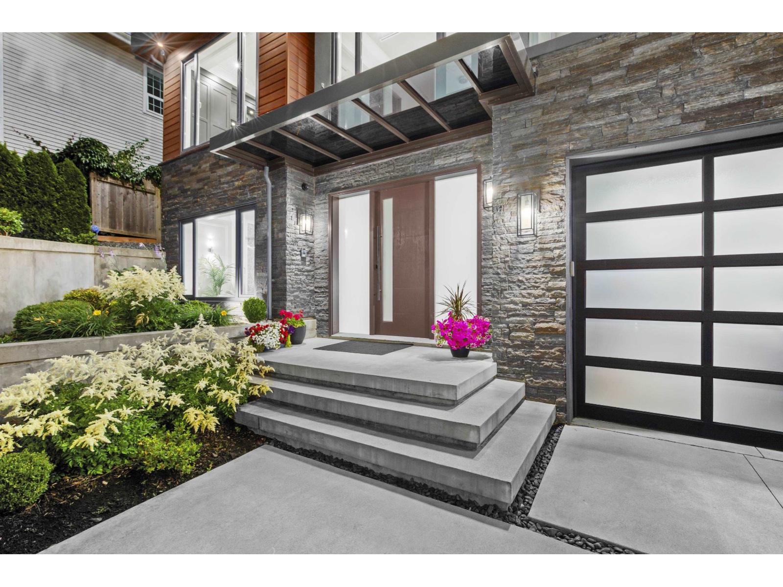 13141 MARINE DRIVE, Surrey