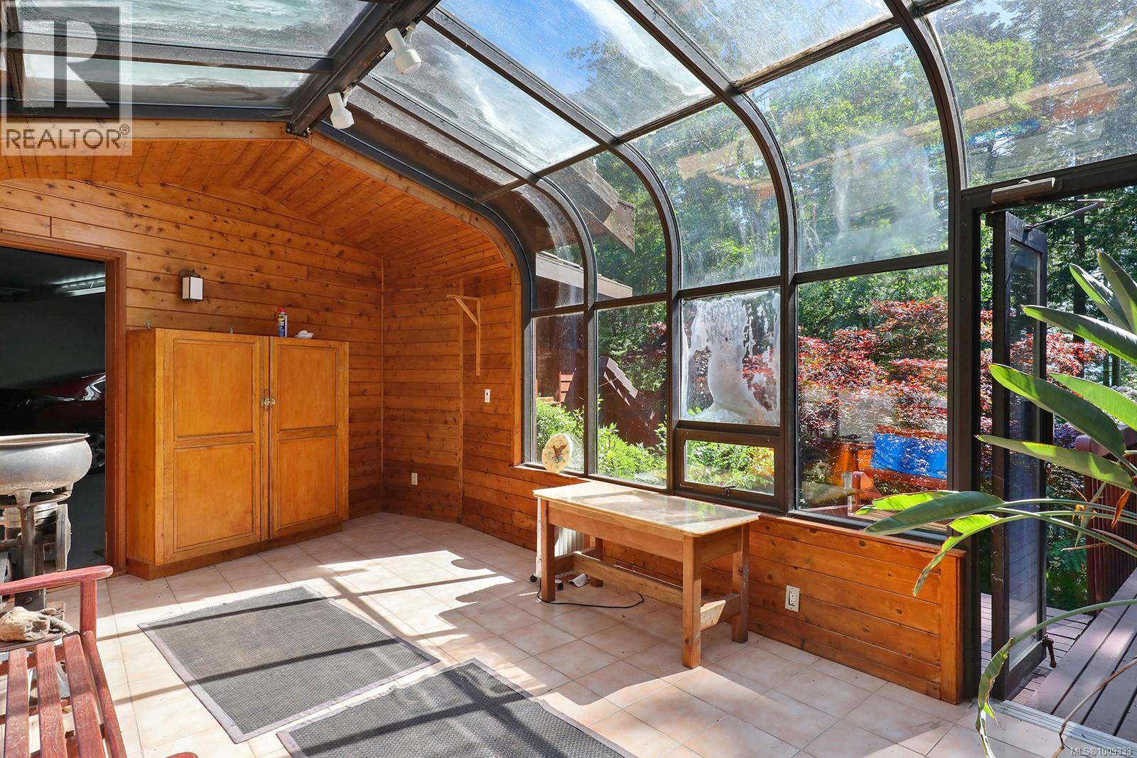 1717 GLEN URQUHART DR - 24