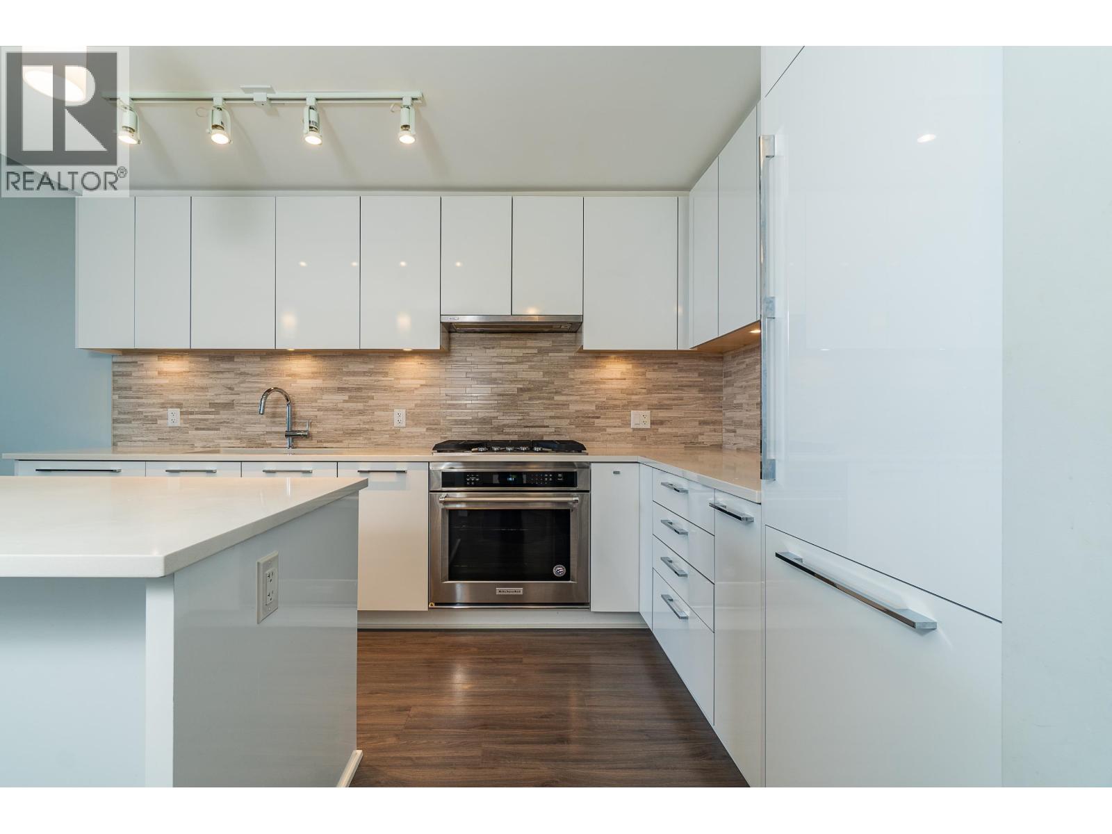 Photo 15 of 401 9551 Alexandra Road, Richmond BC