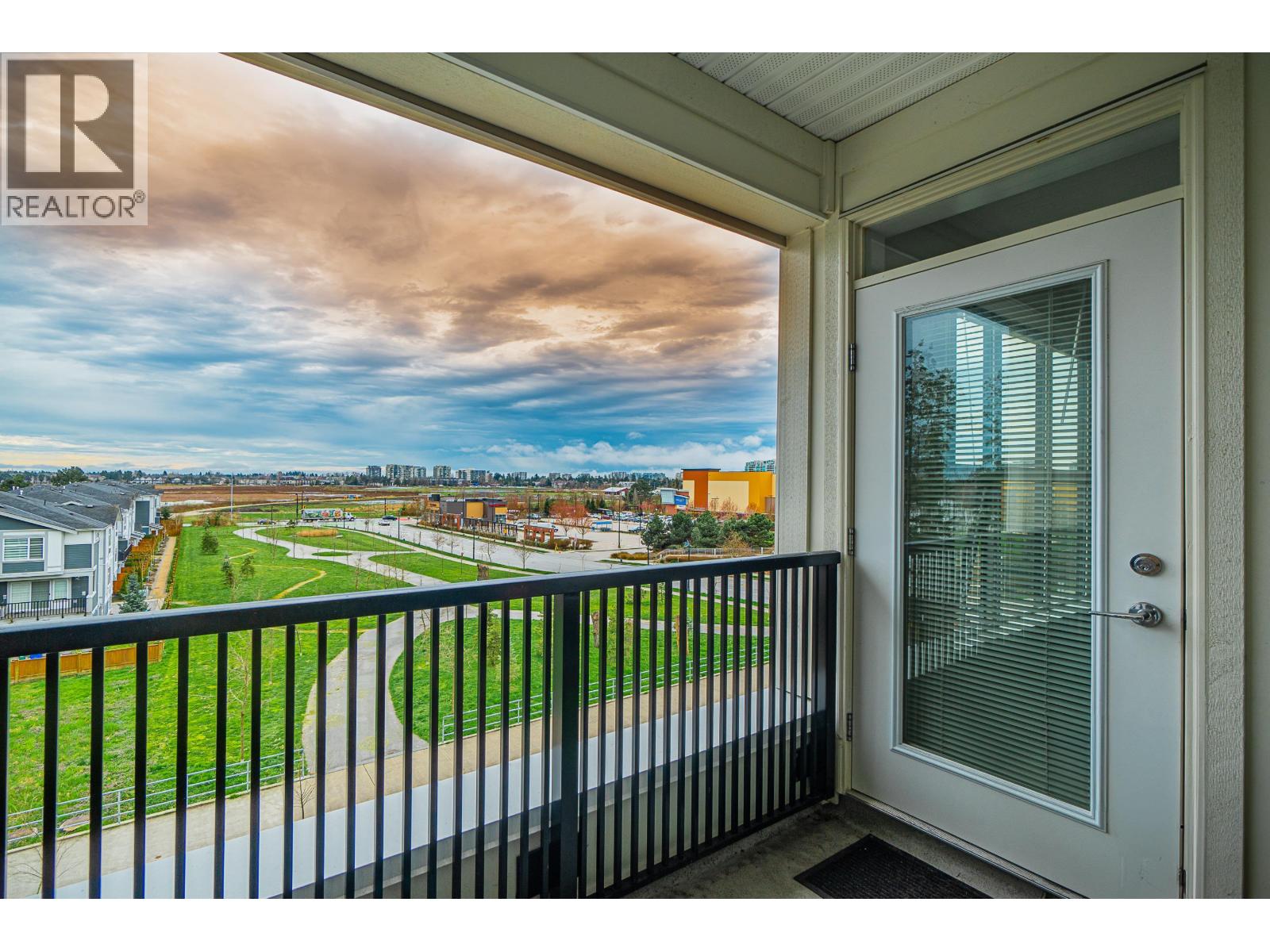 Photo 33 of 401 9551 Alexandra Road, Richmond BC