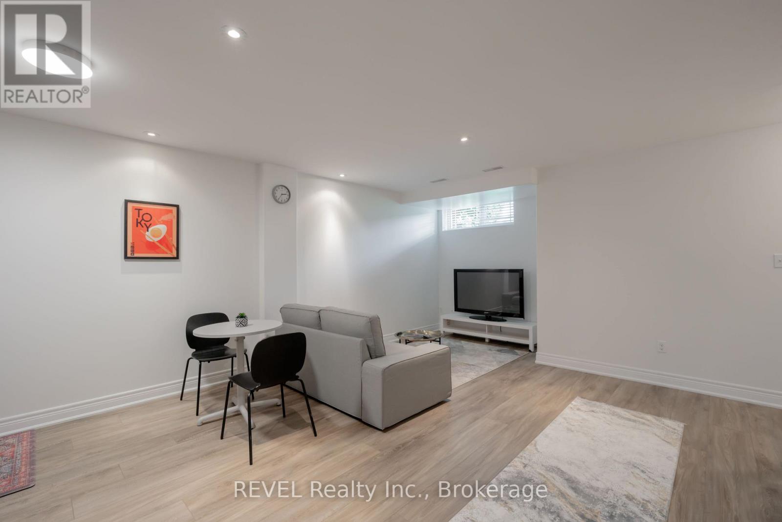 Photo 16 of 104 6045 Dunn Street, Niagara Falls ON