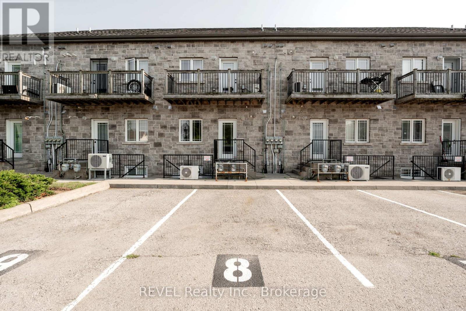 Photo 25 of 104 6045 Dunn Street, Niagara Falls ON