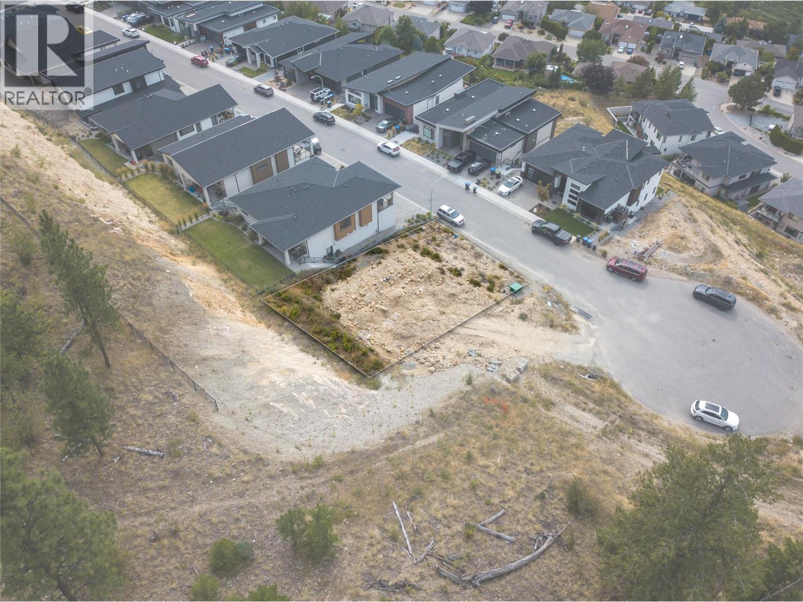  1253 Lone Pine Drive, Kelowna