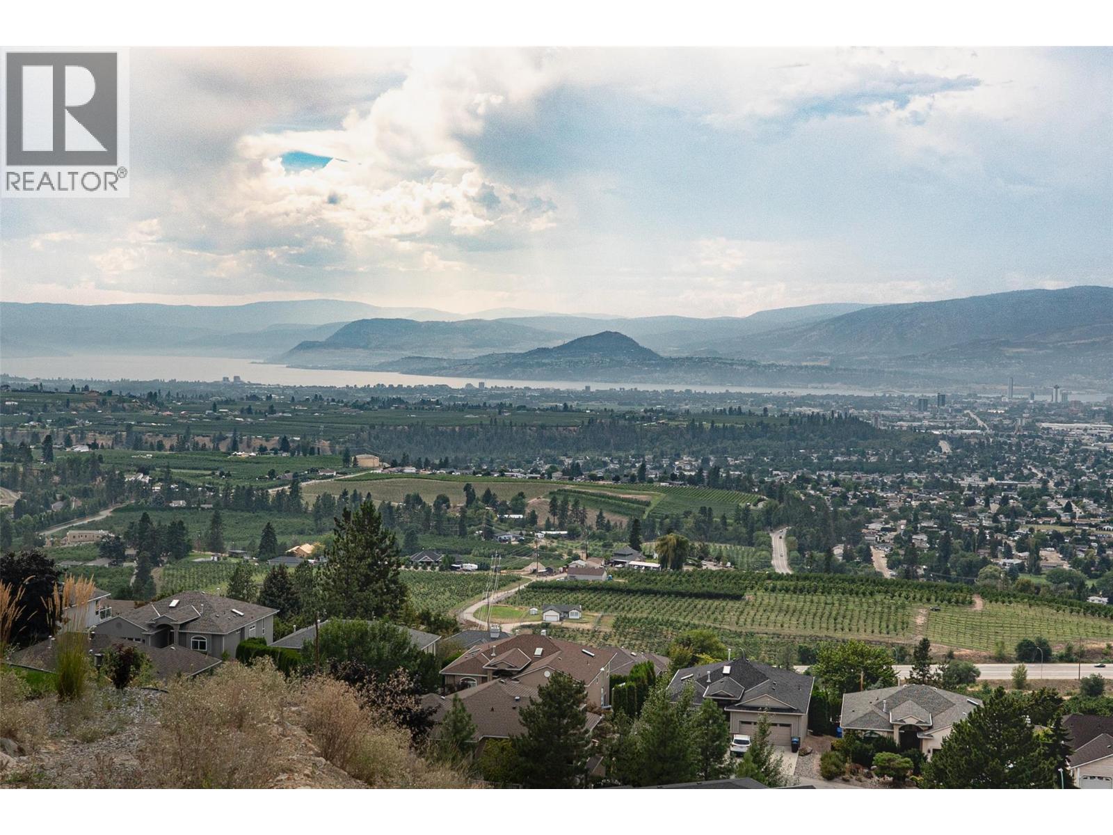  1253 Lone Pine Drive, Kelowna
