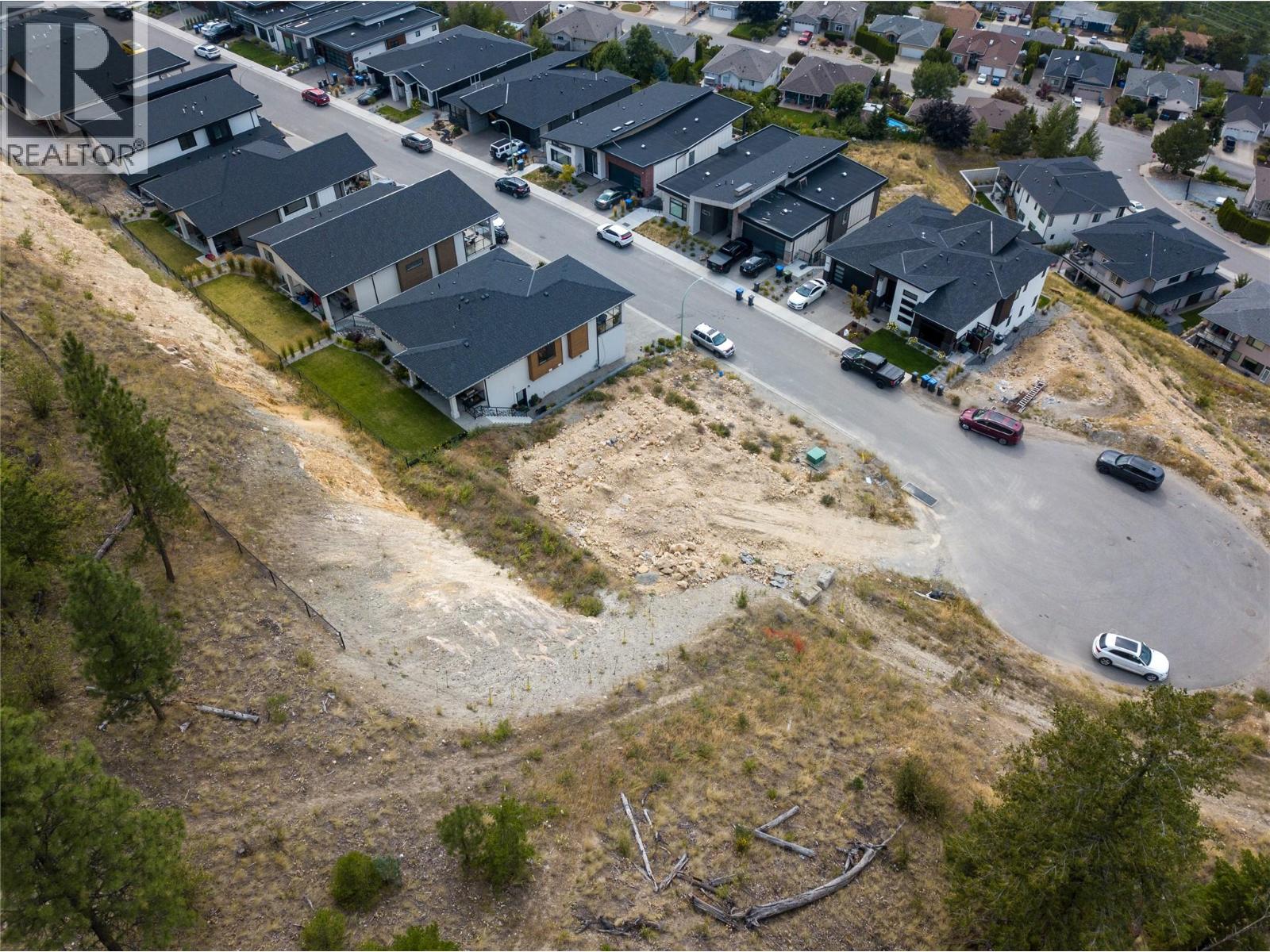  1253 Lone Pine Drive, Kelowna