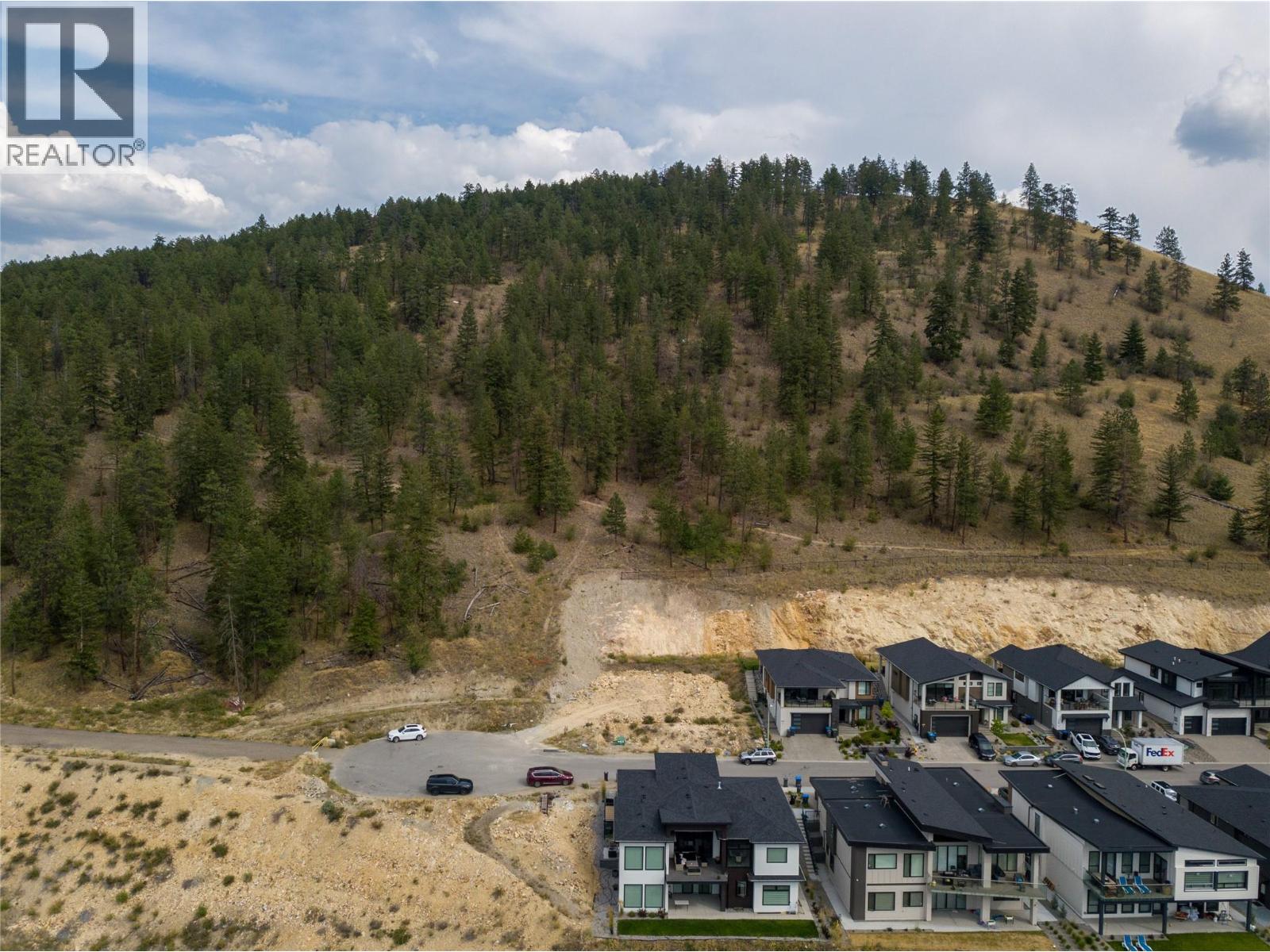  1253 Lone Pine Drive, Kelowna