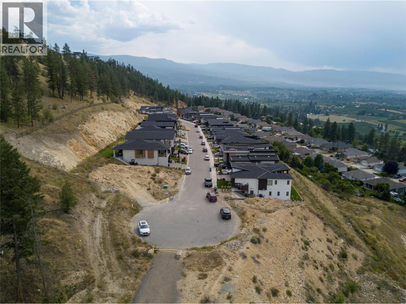 1253 Lone Pine Drive, Kelowna