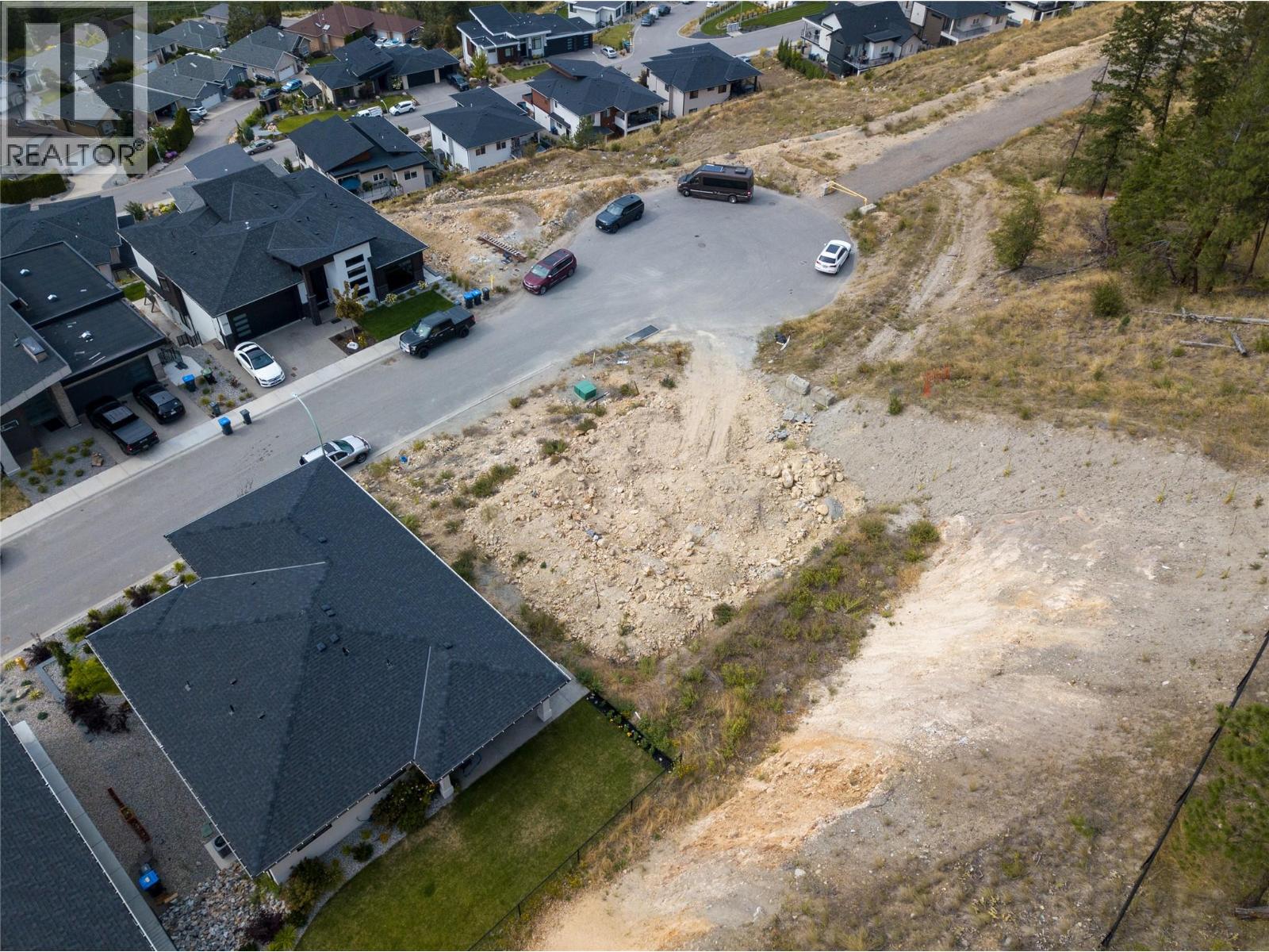  1253 Lone Pine Drive, Kelowna