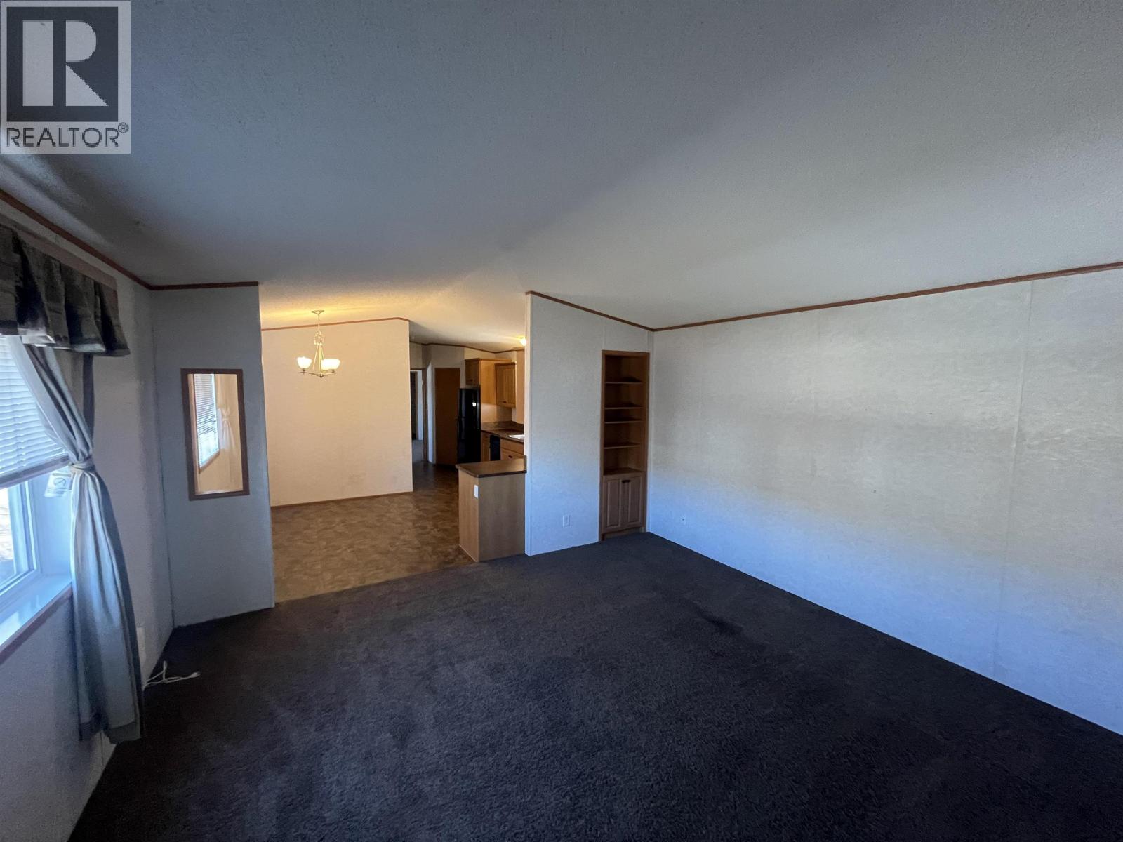 Photo 5 of 7927 85 A Avenue, Fort St John BC