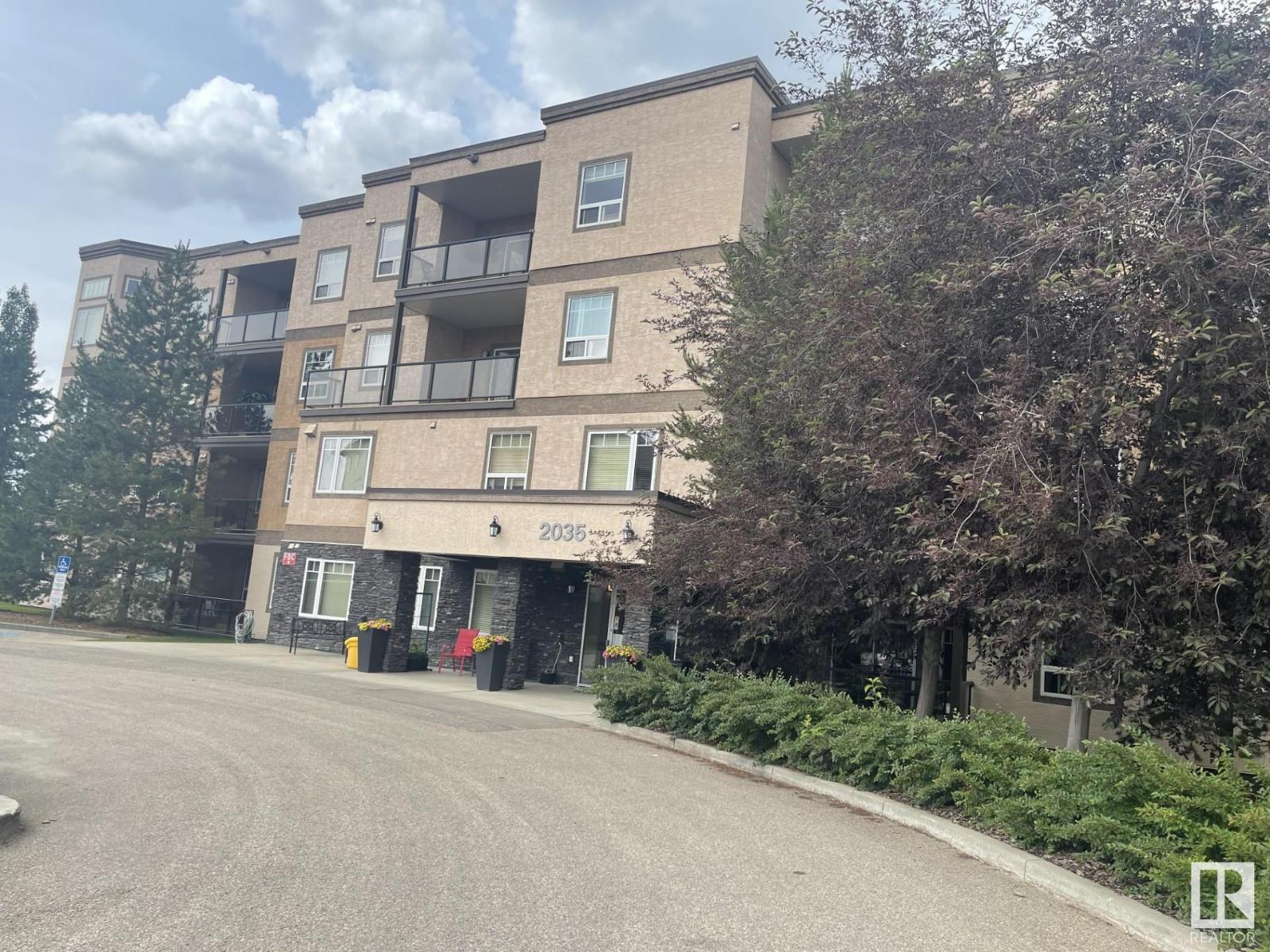 Photo 19 of 105 2035 Grantham Court Nw, Edmonton AB