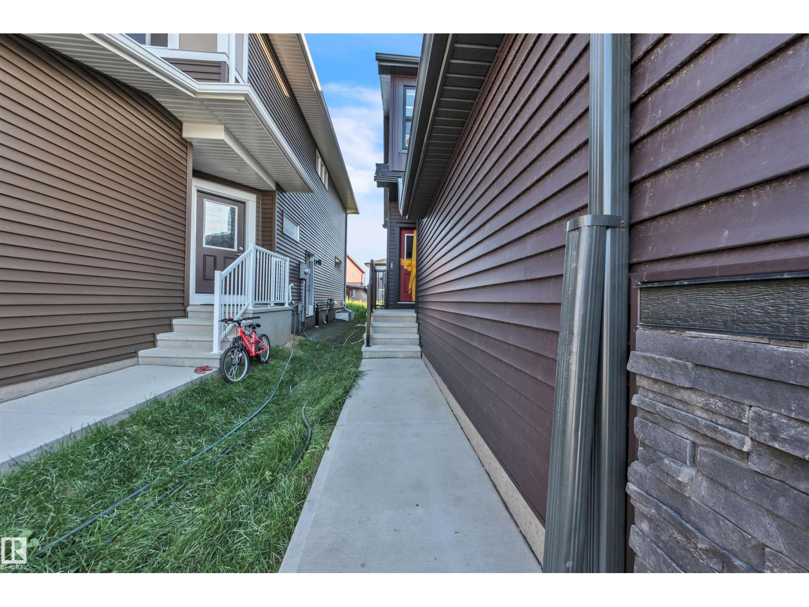 Photo 32 of 226 Orchards Bv Sw Sw, Edmonton AB