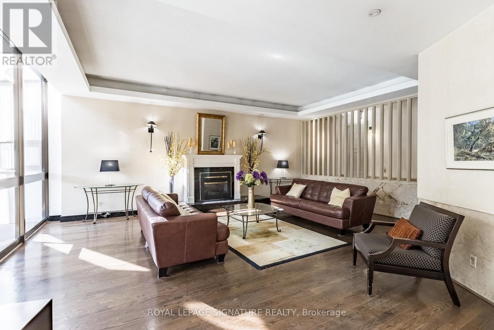 Photo 7 of 1208 1333 Bloor Street, Mississauga ON