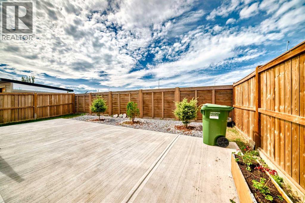 Photo 32 of 235 Savanna Way Ne, Calgary AB