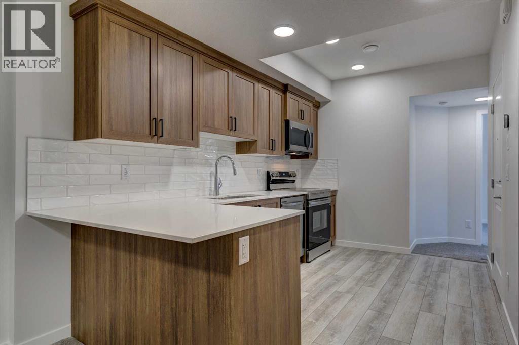 Photo 24 of 98 Silver Spruce Road Sw, Calgary AB
