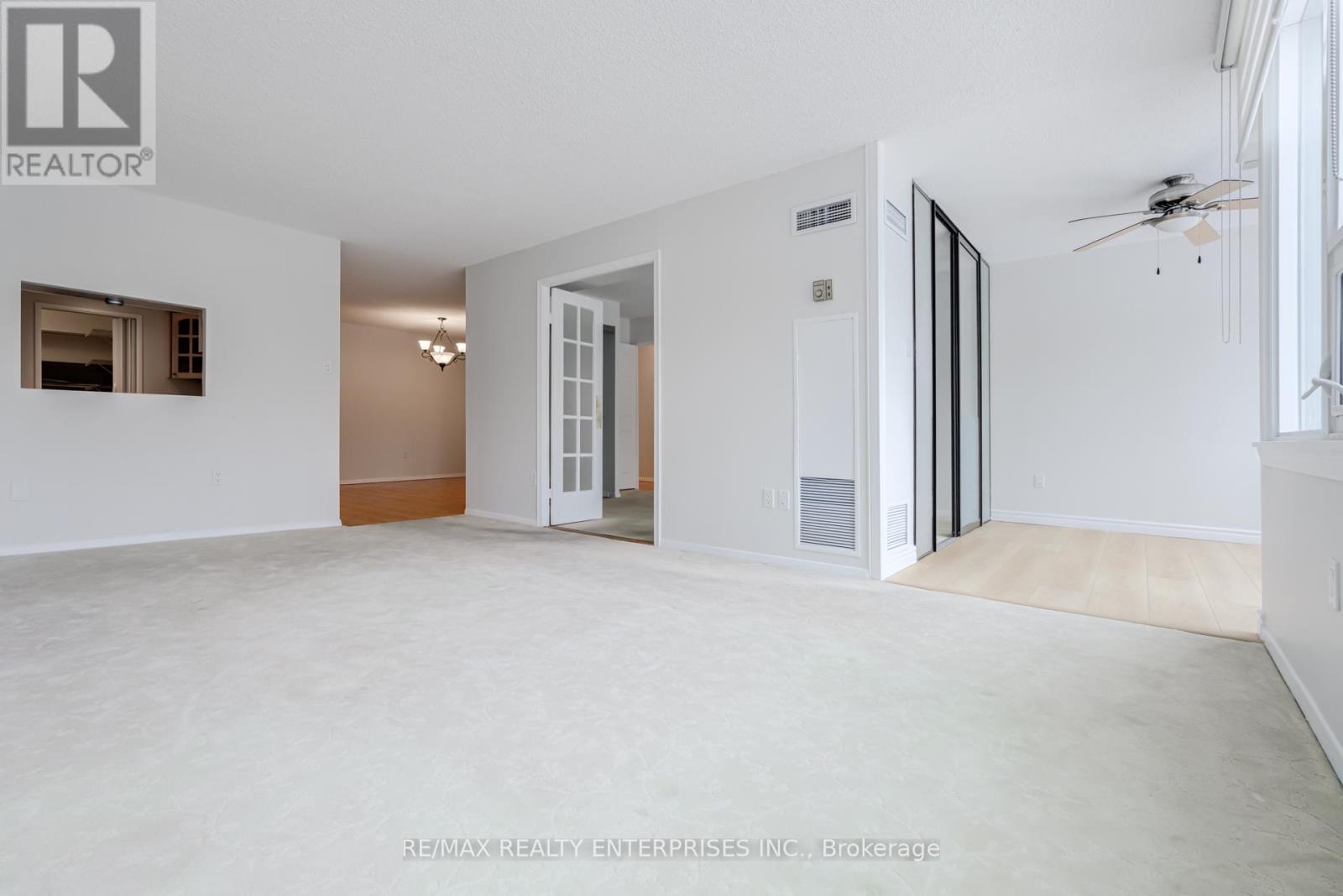 Photo 9 of 205 55 Skymark Drive, Toronto ON
