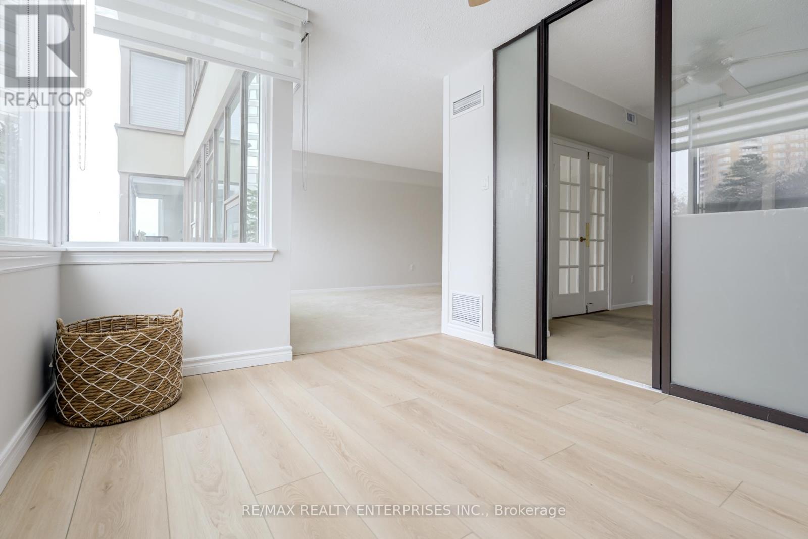Photo 19 of 205 55 Skymark Drive, Toronto ON