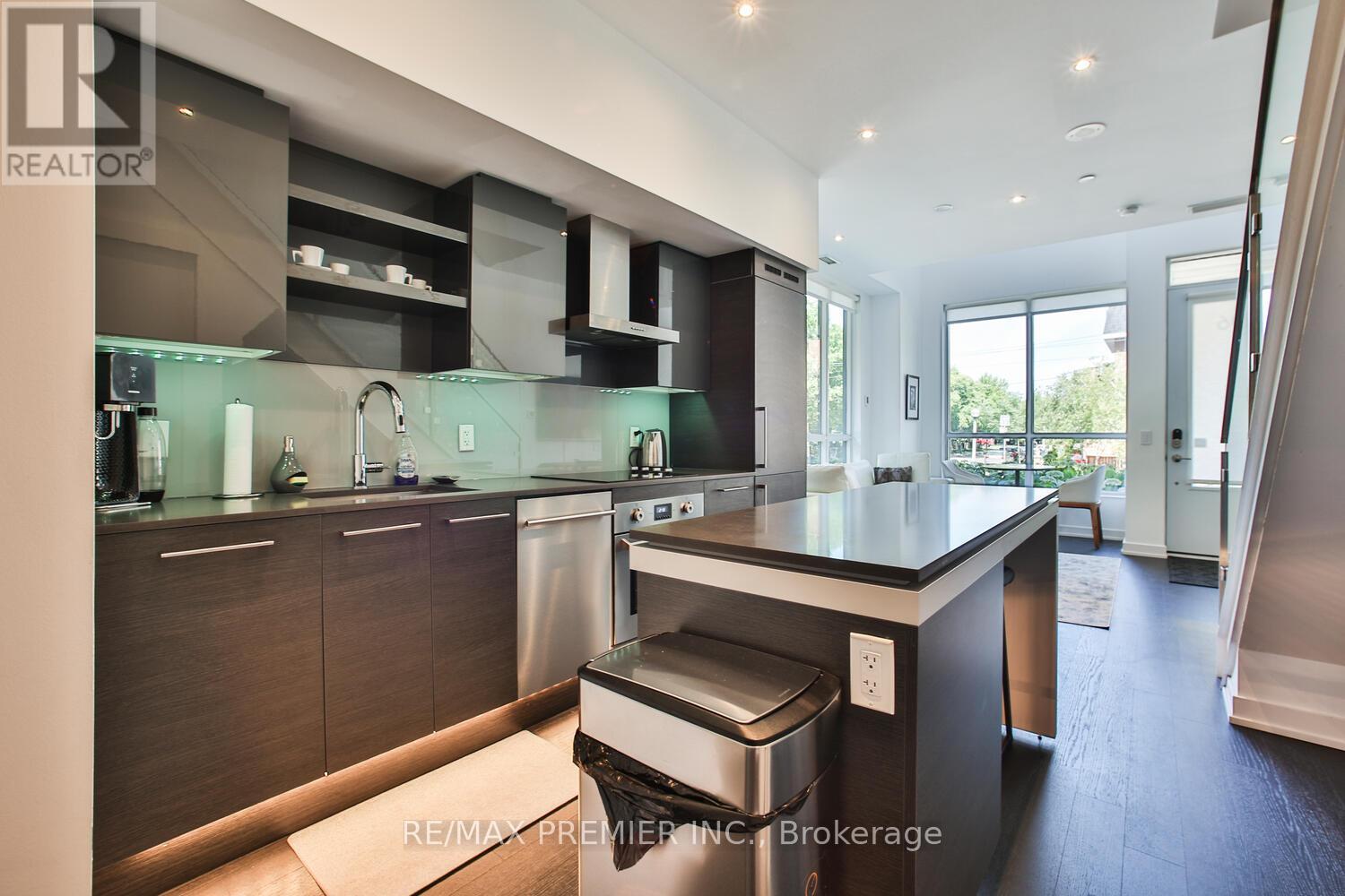 Photo 23 of 106 1030 King Street W, Toronto ON