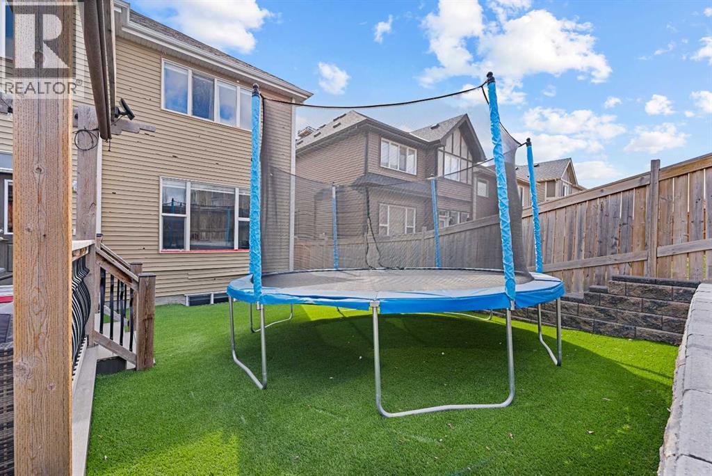 Single Family House for Sale in  Sherwood Square NW Sherwood Calgary 