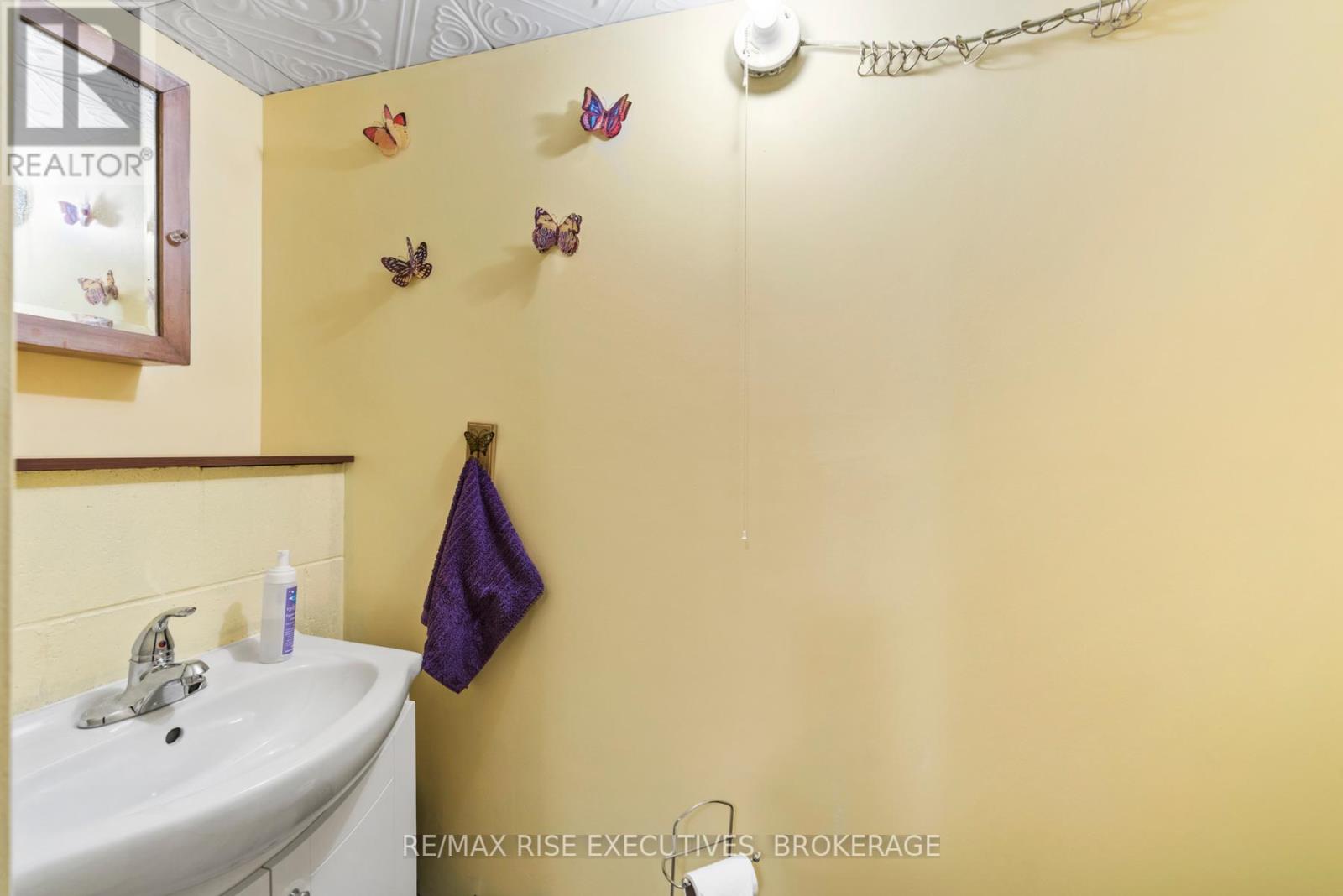 Photo 17 of 466 Abdo Road, Kingston ON