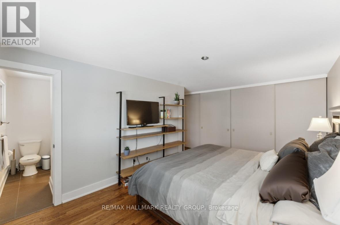 Photo 24 of 2425 Ogilvie Road, Ottawa ON