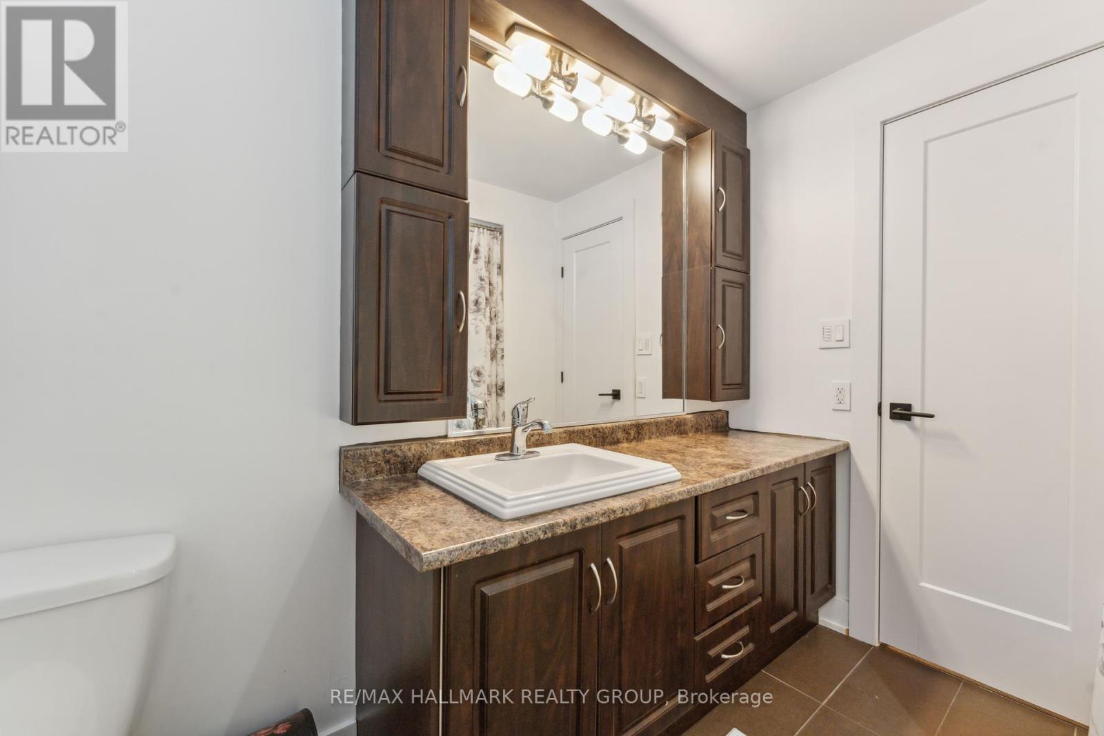 Photo 25 of 2425 Ogilvie Road, Ottawa ON